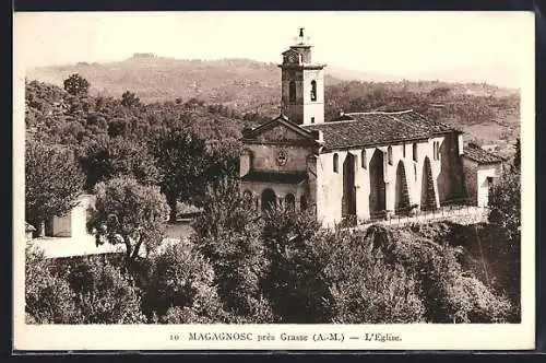 AK Magagnosc, L`Église près de Grasse avec vue sur les collines environnantes