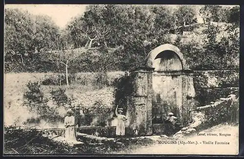 AK Mougins, Vieille Fontaine et paysage environnant