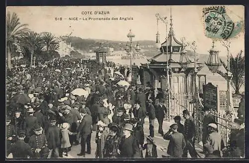AK Nice, La Promenade des Anglais animée par une foule élégante
