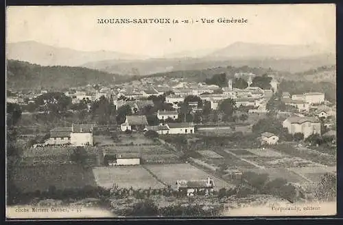 AK Mouans-Sartoux, Vue Générale du village et des paysages environnants