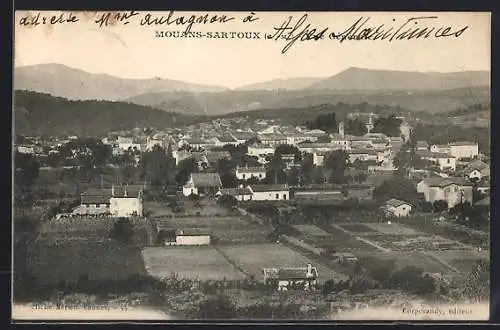 AK Mouans-Sartoux, Vue panoramique du village et des collines environnantes