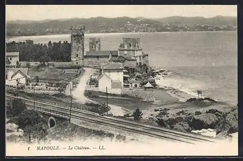 AK Napoule, Le Château et vue sur la mer