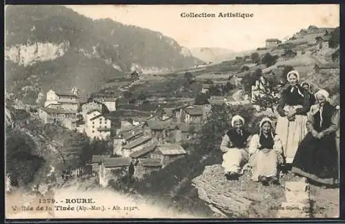 AK Roure, Vue de la vallée de la Tinée avec village et habitants en costume traditionnel