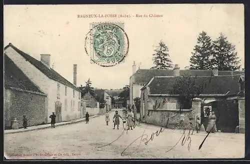 AK Bagneux-la-Fosse, Rue du Château animée avec enfants jouant dans la rue