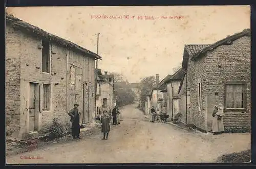 AK Jessains, Rue de Pontoise avec habitants et maisons en pierre