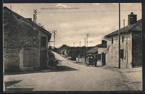AK Bossancourt, La Grande-Rue avec maisons et voiture