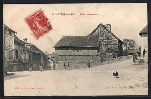 AK Montiéramey, Place communale animée avec habitants et poule