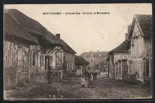 AK Montiéramey, Grande Rue, Au fond, le Monastère