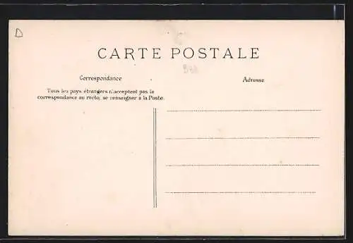 AK Alfort, Grande Rue avec passants et arbres alignés