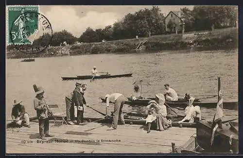AK Bry-sur-Marne, Un ponton le Dimanche