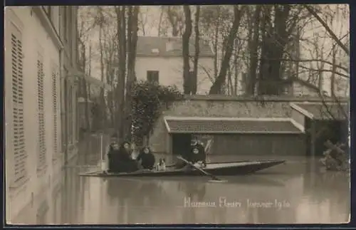 AK Hameau Fleuri, Scène d`inondation avec barque en janvier 1910