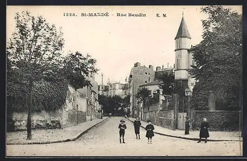 AK Saint-Mandé, Rue Baudin avec enfants jouant dans la rue
