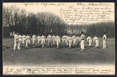 AK Joinville, École Normale de Gymnastique, exercice d`ensemble en plein air
