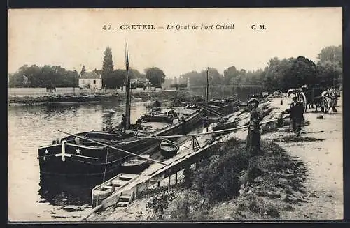 AK Créteil, Le Quai de Port Créteil avec péniches amarrées
