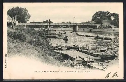AK Bry-sur-Marne, La Marne au Pont de Bry avec bateaux et ponton