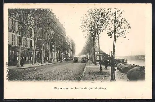 AK Charenton, Avenue du Quai de Bercy avec arbres et bâtiments entlang de la rue