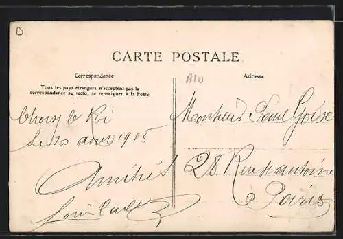 AK Choisy-le-Roi, L`Avenue Victor-Hugo animée avec passants et arbres majestueux