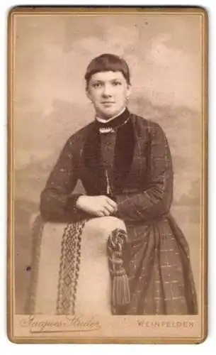Fotografie Jacques Studer, Weinfelden, Porträt einer jungen Frau