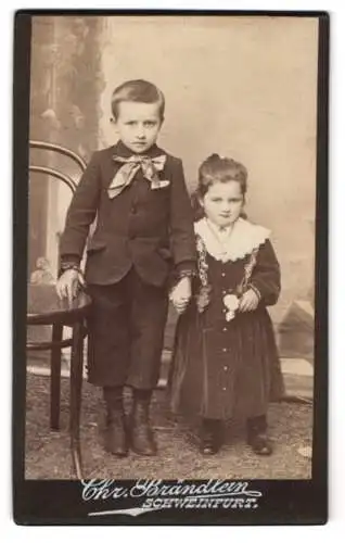 Fotografie Chr. Brändlein, Schweinfurt, Bauerngasse 47, Porträt zweier Kinder