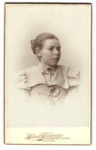 Fotografie Hahn & Kirchgeorg, Fürth, Schwabacherstrasse 5, Porträt einer jungen Frau
