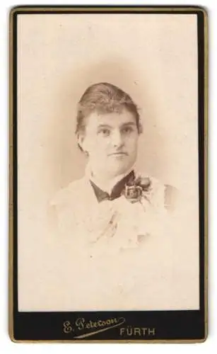 Fotografie E. Peterson, Fürth, Königstrasse 107, Porträt einer Dame