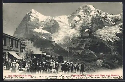 AK Wengernalp, Fahrgäste und Bergbahn an der Station