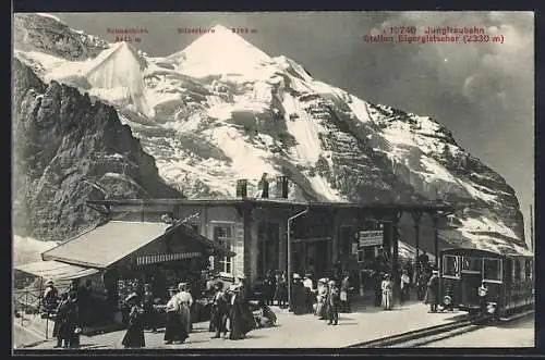AK Eigergletscher, Station der Jungfraubahn mit Schneehorn, Bergbahn