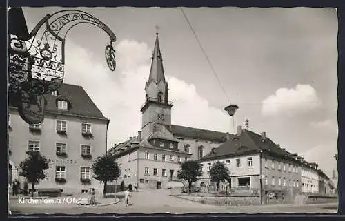 AK Kirchenlamitz /Ofr., Gasthof Goldener Löwe in der Nähe der Sparkasse und Kirche