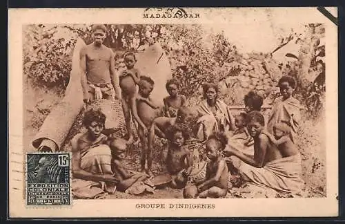 AK Madagascar, Groupe d`Indigènes, afrikanische Volkstypen