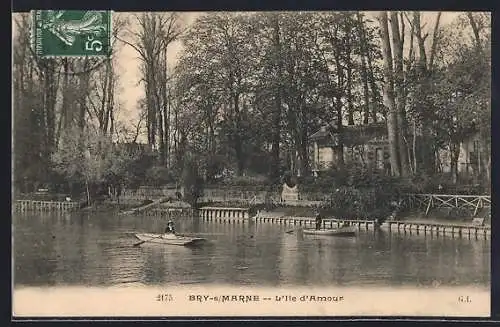 AK Bry-sur-Marne, L`île d`Amour avec canoës sur la rivière
