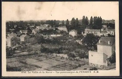 AK Perreux, Vue panoramique de la vallée de la Marne