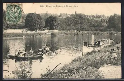 AK Bry, Les Bords de la Marne avec bateaux et promeneurs