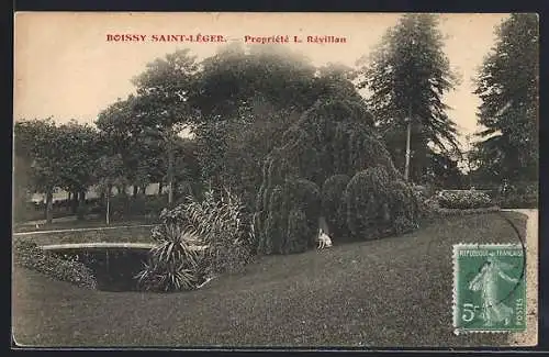AK Boissy-Saint-Léger, Propriété L. Révillon et jardin paysager