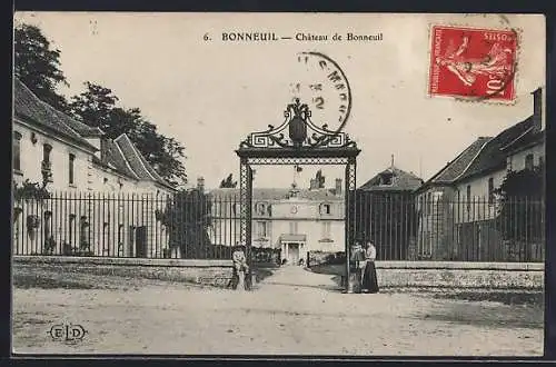 AK Bonneuil, Château de Bonneuil et entrée principale avec portail orné