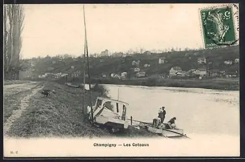 AK Champigny, Les Coteaux avec bateaux et paysage fluvial