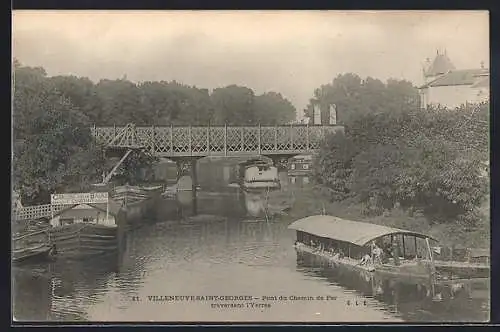 AK Villeneuve-Saint-Georges, Pont du Chemin de Fer traversant l`Yerres