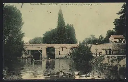 AK Créteil, Le Pont du Moulin Brûlé sur les bords de Marne