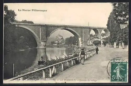 AK Le Perreux, Chemin de halage et pont sur la Marne pittoresque