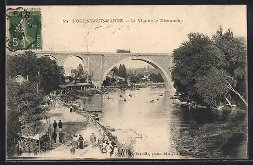 AK Nogent-sur-Marne, Le Viaduc le Dimanche