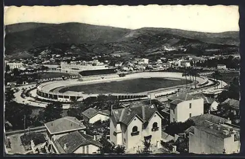 AK Bone, Vue panoramique sur le Stade Municipal
