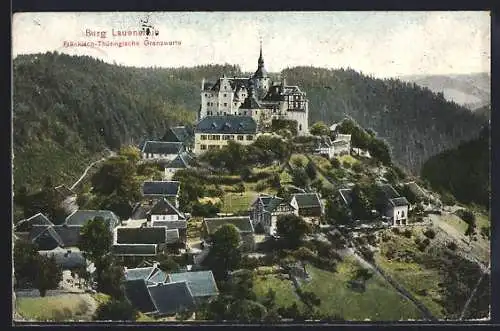 AK Lauenstein / Oberfranken, Ortspartie mit Burg, Die Fränkisch-Thüringische Grenzwarte