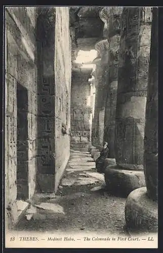 AK Thebes, Medinet Habu, The Colonnade in First Court