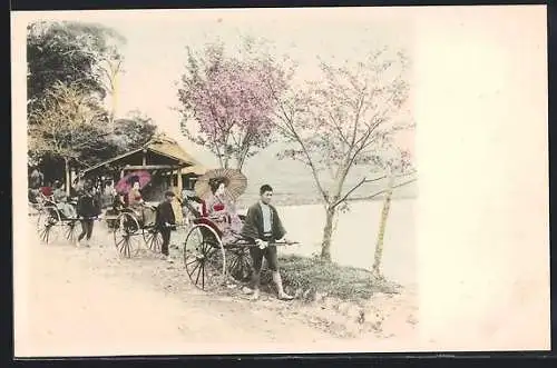 AK Geishas kommen in Rikschas zum See