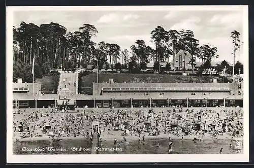 AK Berlin-Wannsee, Blick auf Strand vom Rettungssteg