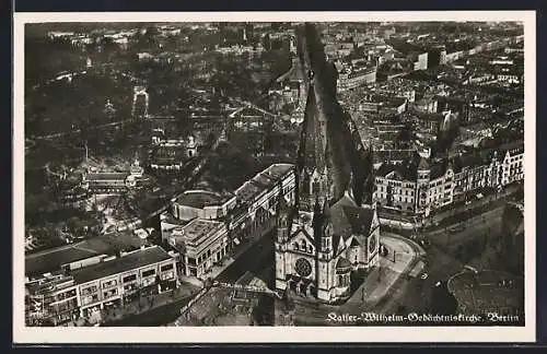 AK Berlin-Charlottenburg, Luftbild der Kaiser Wilhelm Gedächtnis-Kirche