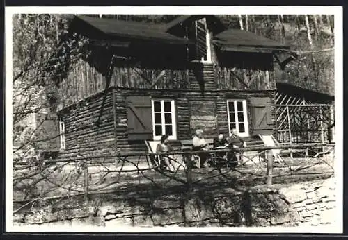 AK Nauendorf /Thür., Wanderhütte des BSG Motor West Erfurt