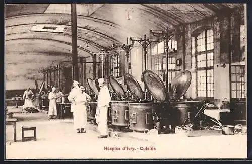 AK Ivry, Cuisine de l`Hospice avec personnel en activité
