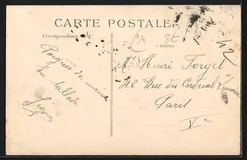 AK Villejuif, Avenue de la République avec bâtiments en pierre