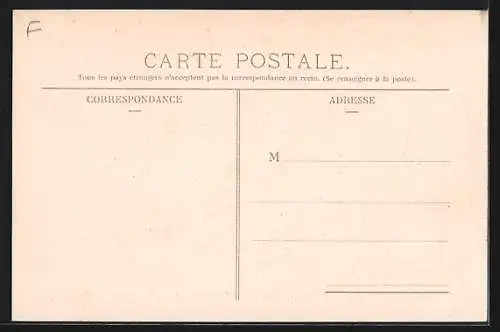 AK Le Perreux, Les Écoles Communales avec des enfants devant l`entrée