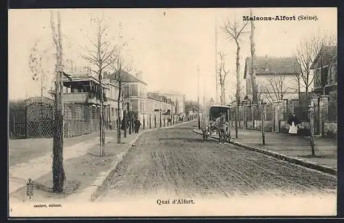 AK Maisons-Alfort, Vue du Quai d`Alfort avec calèche et piétons